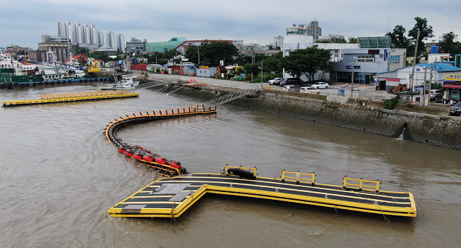 해경 계류장 파손.png